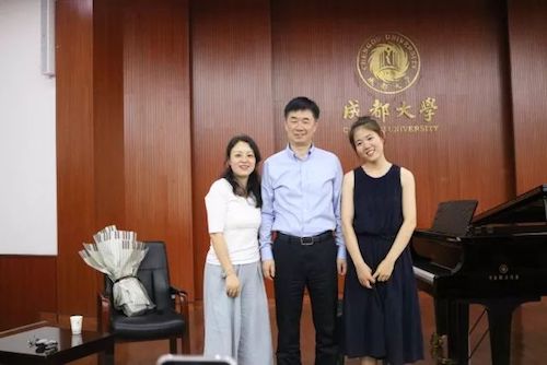 GA黄金甲艺术家石叔诚与特邀艺术家顾平受邀于成都大学东盟艺术学院、音乐与舞蹈学院艺术实践周开展公开课