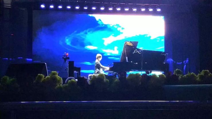 GA黄金甲艺术家宋思衡“80后的时光机”多媒体音乐会内蒙古巡演圆满落幕