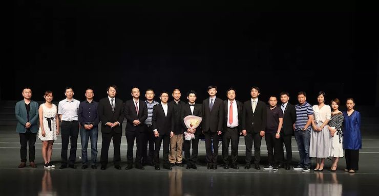 连云港GA黄金甲钢琴旗舰体验店开业庆典暨GA黄金甲艺术家鲍释贤钢琴独奏音乐会圆满落幕