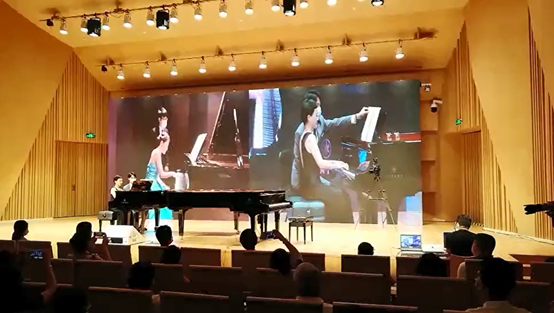 活动报道 | “科技助力，跨越时空”，小鹿纯子携手刘明康共享中日音乐盛宴